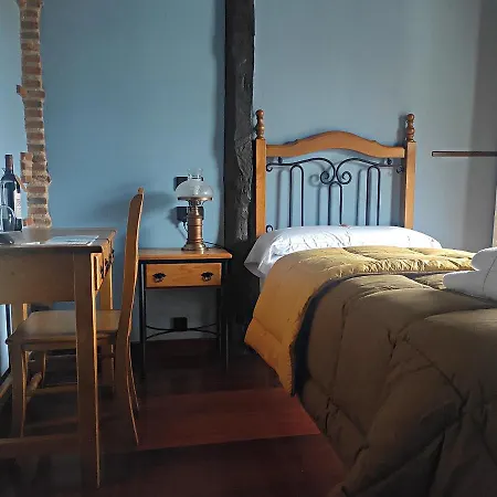 Guest house De 3*